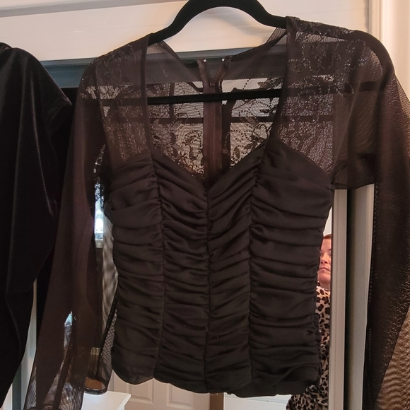 Various shirts - Picture 5 of 9